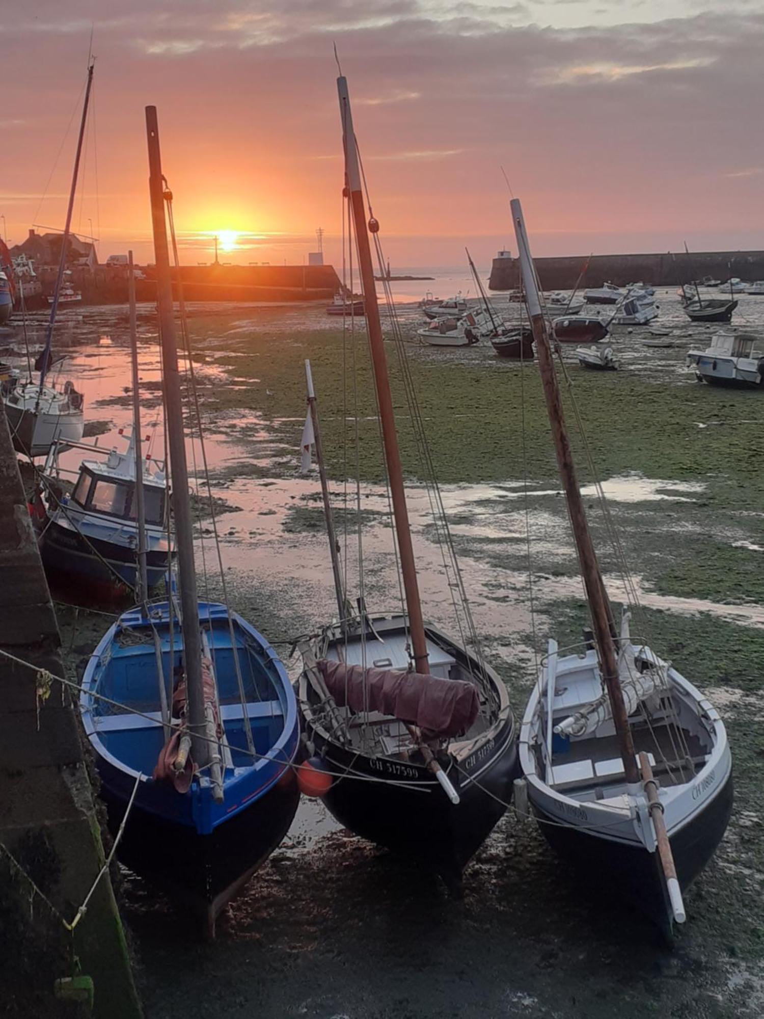 Le Mora Hotes Barfleur Kültér fotó